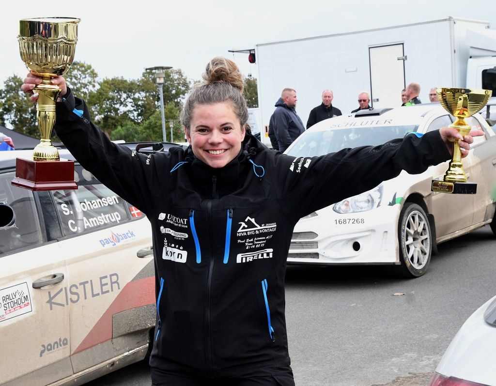 Sarah Haulrik var co-driver for Simon Vallentin, da TER-organisationen i fjor inviterede ham til Sardinien, hvor han kvitterede med en dobbelt-sejr med en lånt bil i R4-klassen
(Foto: Morten Dam)